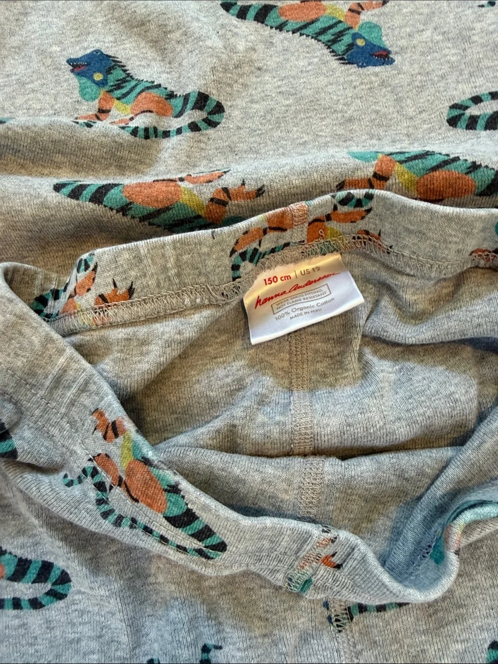 Hanna Andersson Gray Iguana Print Cotton Pajama Short Set